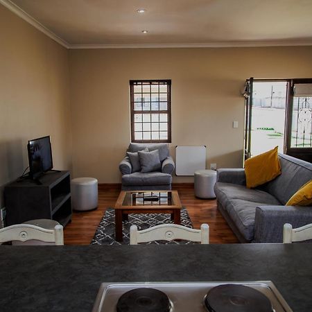 Swellendam Self Catering Villa Екстериор снимка