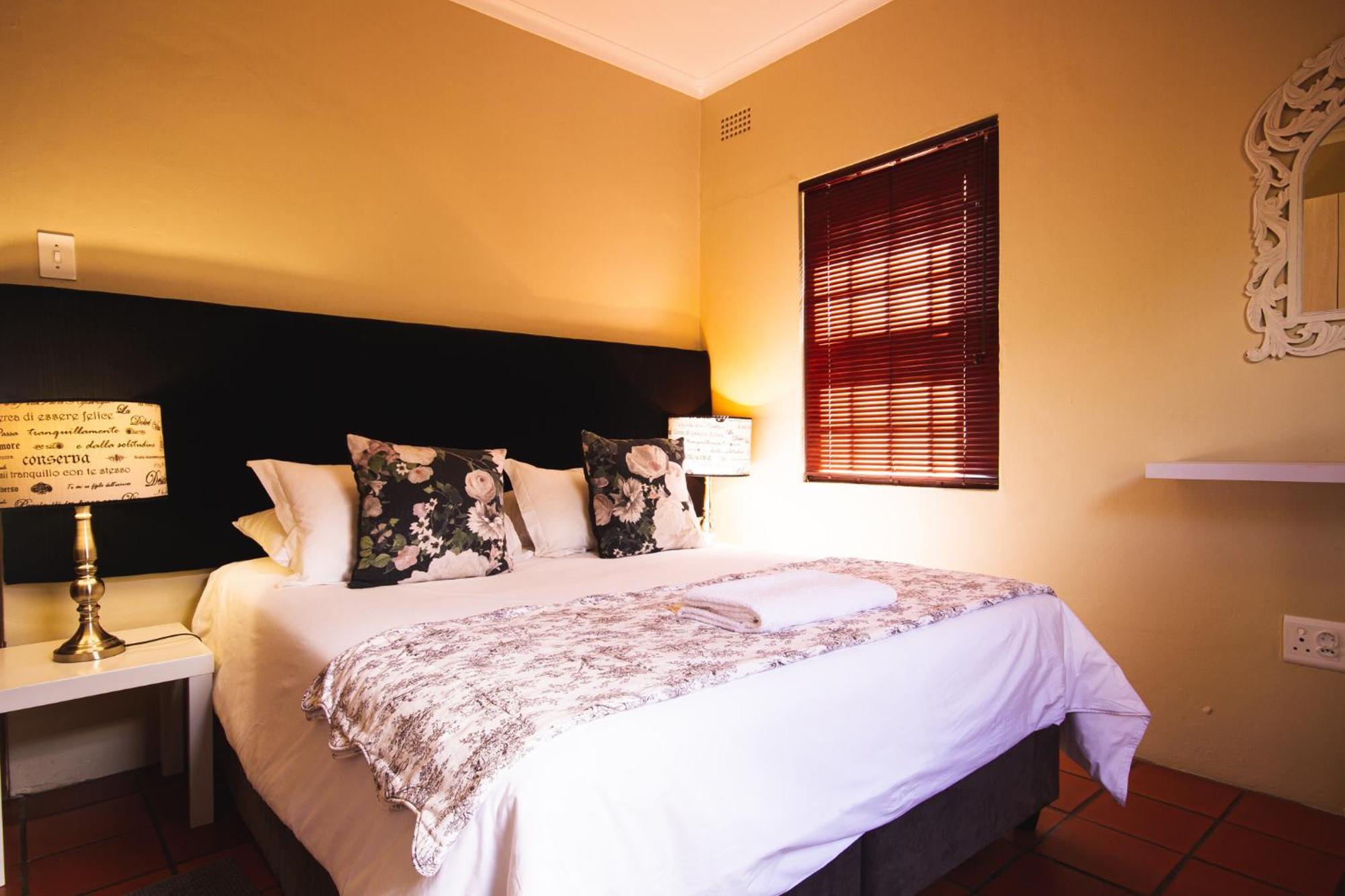 Swellendam Self Catering Villa Екстериор снимка